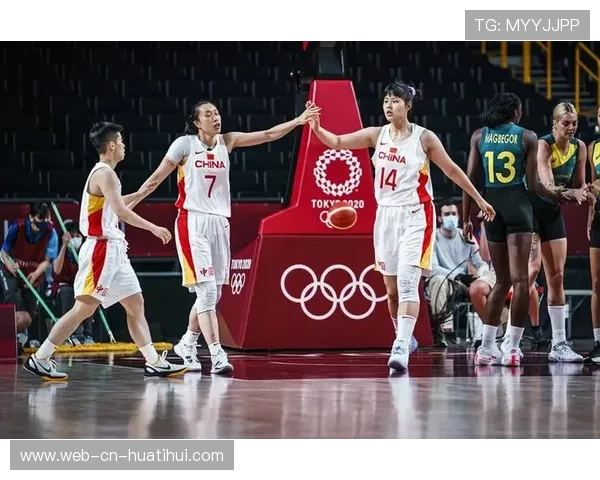 上海女篮步步为营，李月汝带队稳扎稳打取胜